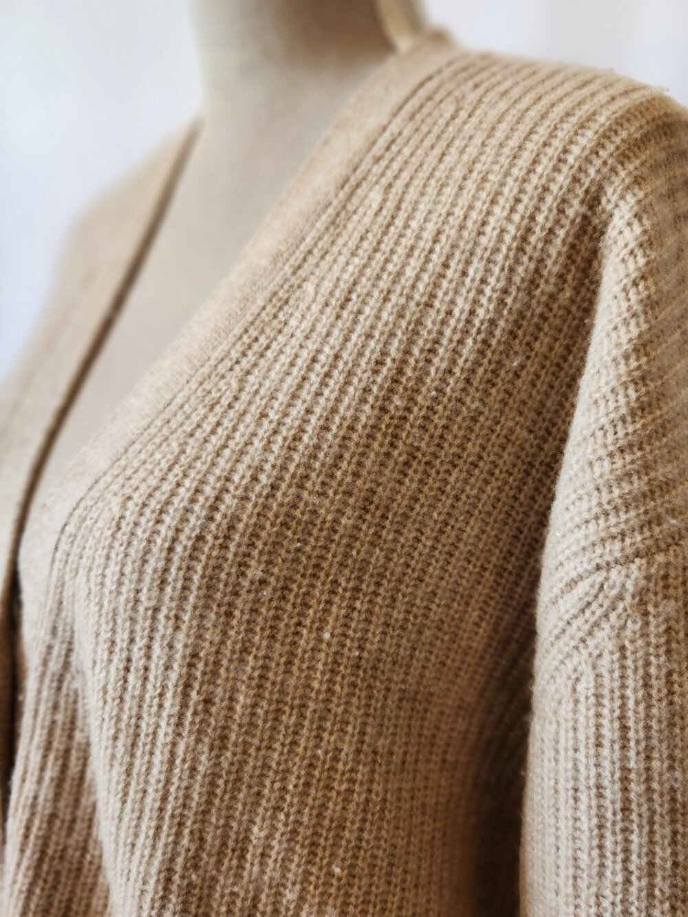 QUINCE Women Size XS Beige 100% Cashmere Button Down Oversized Cardigan Sweater - Picture 7 of 15